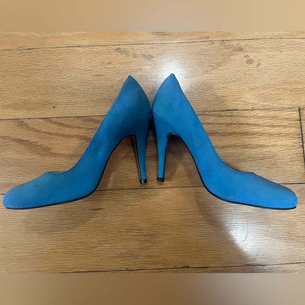 Jessica Simpson Vintage Blue Pumps